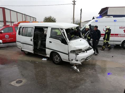 D­e­n­i­z­l­i­’­d­e­ ­t­r­a­f­i­k­ ­k­a­z­a­s­ı­:­ ­5­ ­ö­l­ü­,­ ­1­ ­y­a­r­a­l­ı­